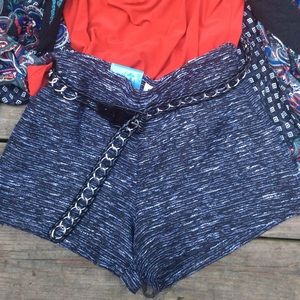 Old Navy Black & White Textured Lined Shorts Sz 2